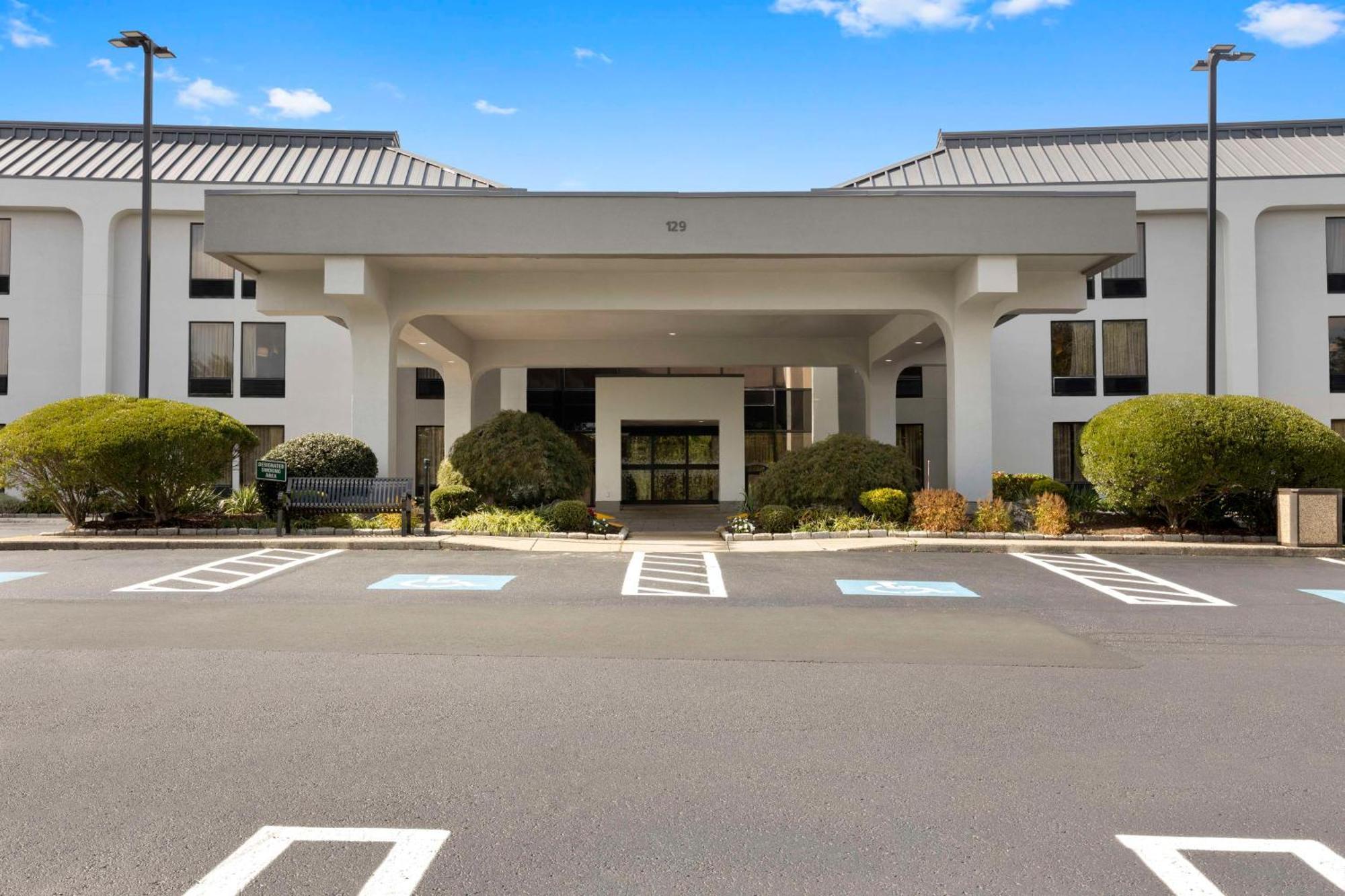 Hampton Inn By Hilton Milford Exterior foto